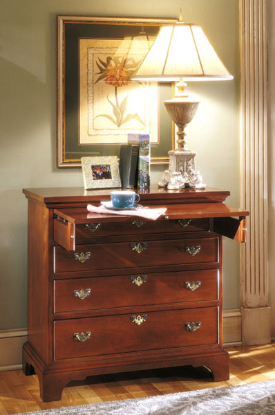 Craftique Mary Washington Chest