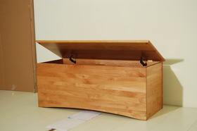 Maco Lifestyles Shaker Solid Alder Chest Best Price