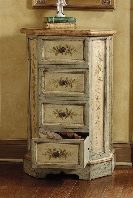 Small 4 Drawer Chest