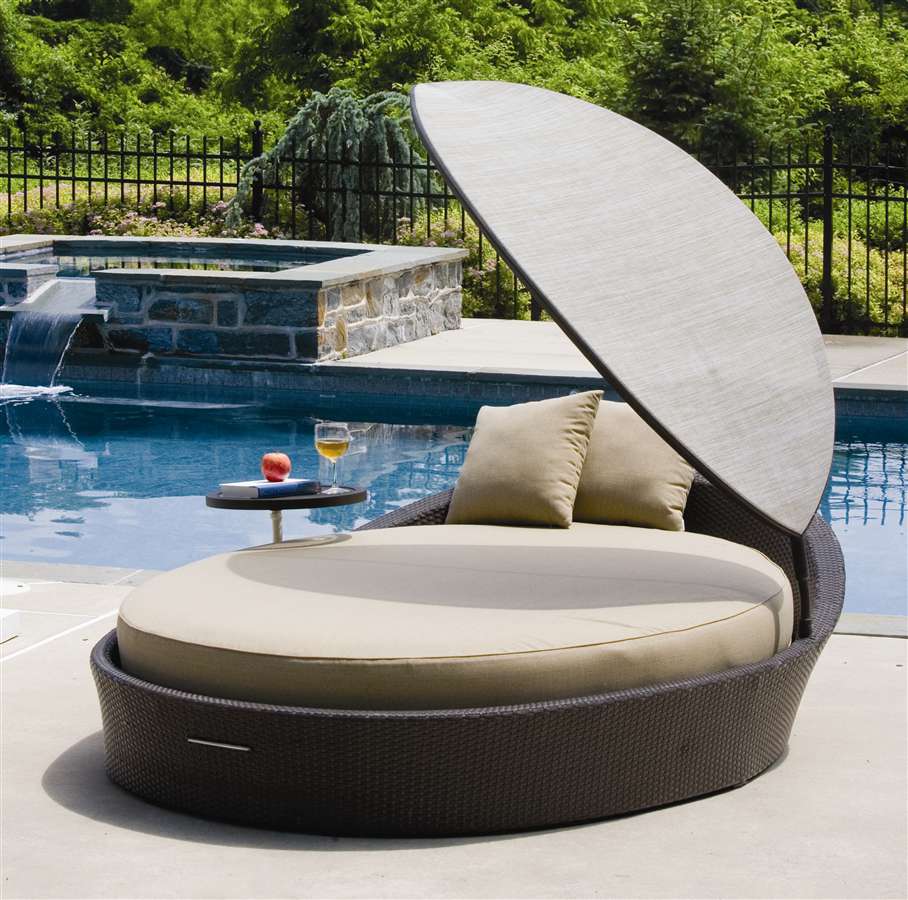 Alfresco Home Grand Woven Daybed Java - FREE Inside Delivery! by Alfresco Home