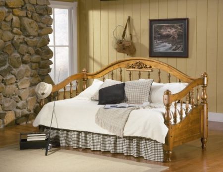 Coaster Company Distressed Brown Daybed with Carving - Link Spring Included! by Coaster Company