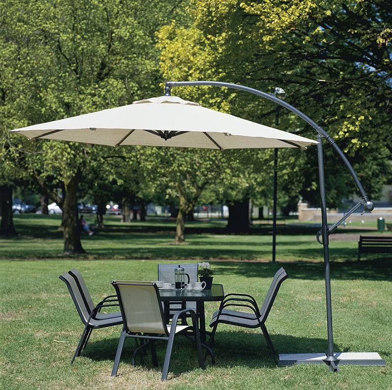 Coolaroo 10 ft Round Cantilever Patio Umbrella