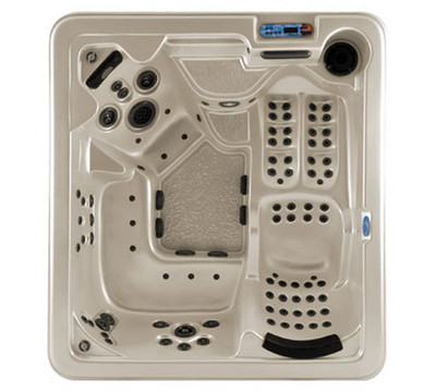 QCA Spas Majestic Series Cozumel Ultra Hot Tub