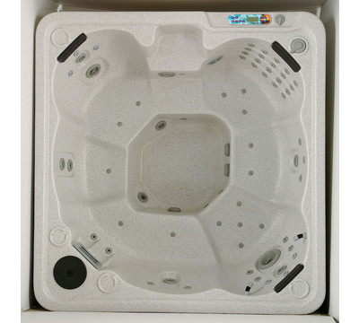 QCA Spas Majestic Series Grand Bahama XL Hot Tub