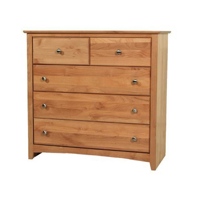 Furniture > Bedroom Furniture > Chest > Heirloom Hope Chest