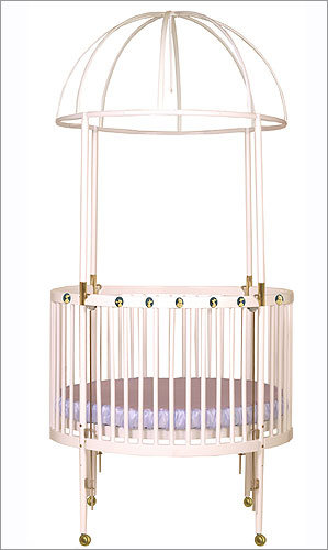 Little Miss LIberty Disneys Winnie the Pooh Cameo Round Crib