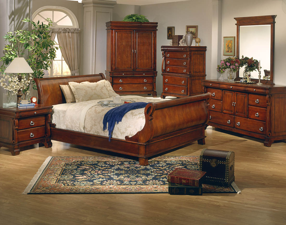 http://merc-images.s3.amazonaws.com/2040/Signature-Home-Furnishings-Winstonbury-Sleigh-Bed/Signature-Home-Furnishings-Winstonbury-Sleigh-Bed_0_0.jpg