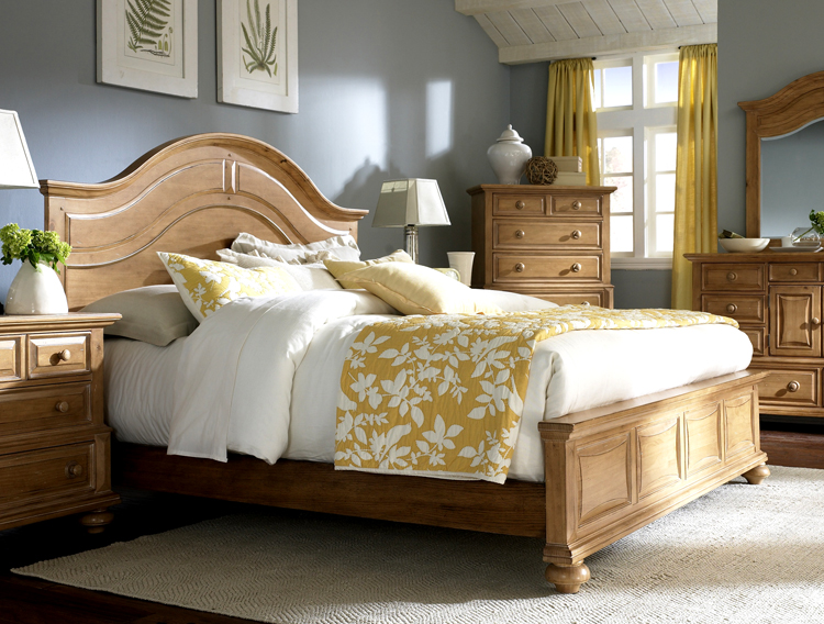 Broyhill Bryson Arched Panel Bed - Cal King Size Best Price