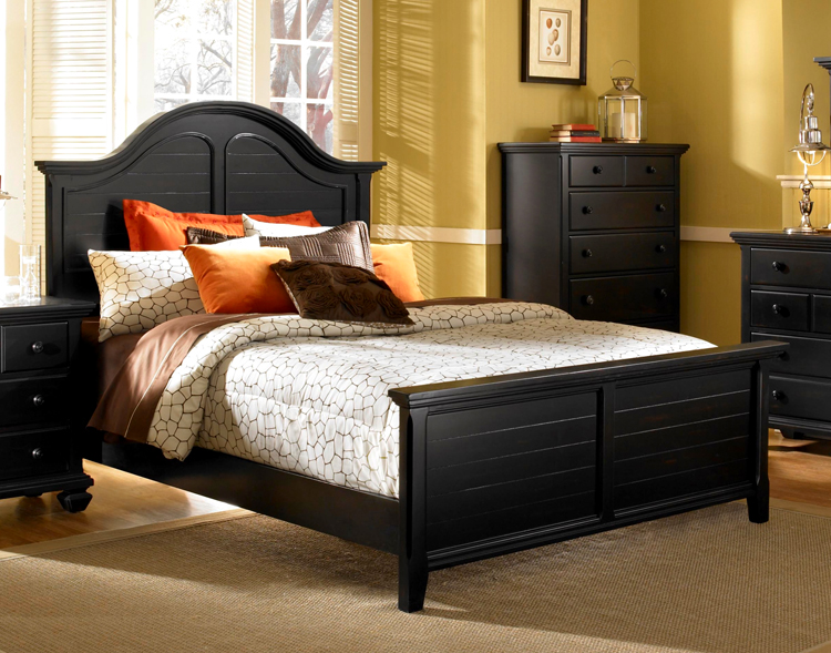 Broyhill Mirren Pointe Arched Panel Bed