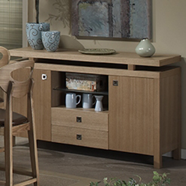 Entree Pengrove Buffet with Glass Shelf